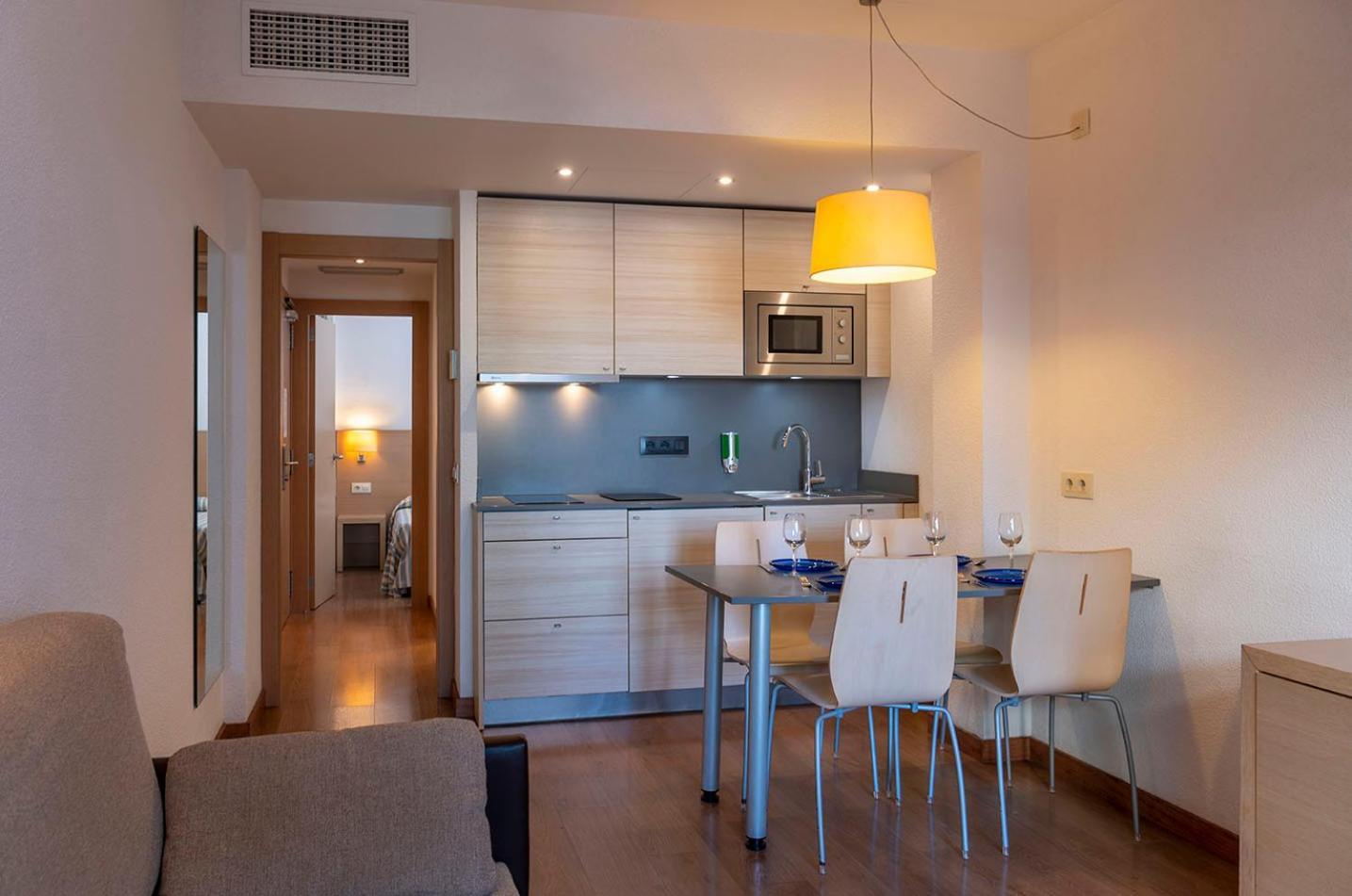 Almirall Apartaments يوريت دي مار المظهر الخارجي الصورة