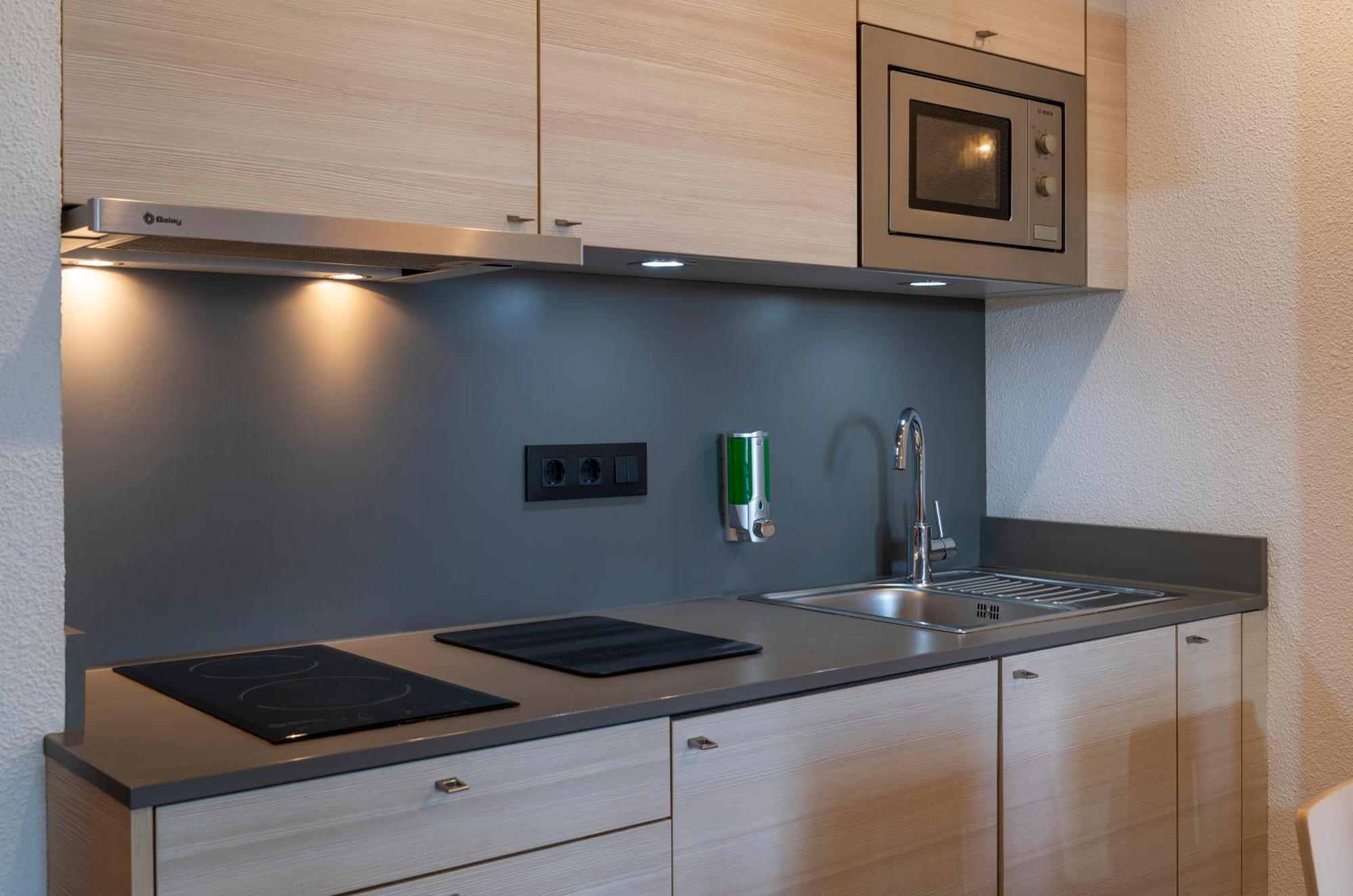 Almirall Apartaments يوريت دي مار المظهر الخارجي الصورة