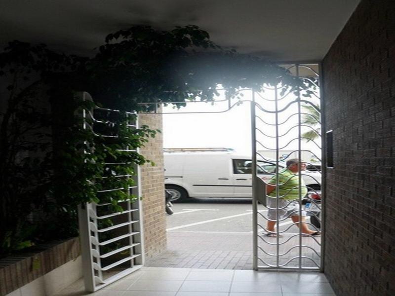 Almirall Apartaments يوريت دي مار المظهر الخارجي الصورة