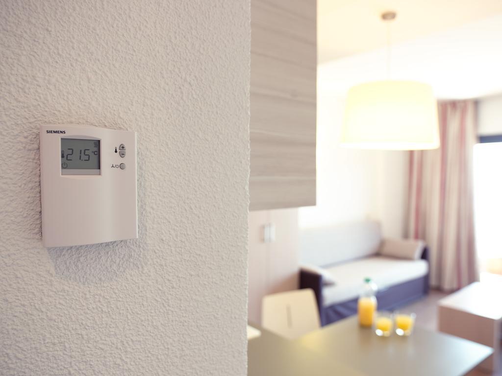 Almirall Apartaments يوريت دي مار المظهر الخارجي الصورة